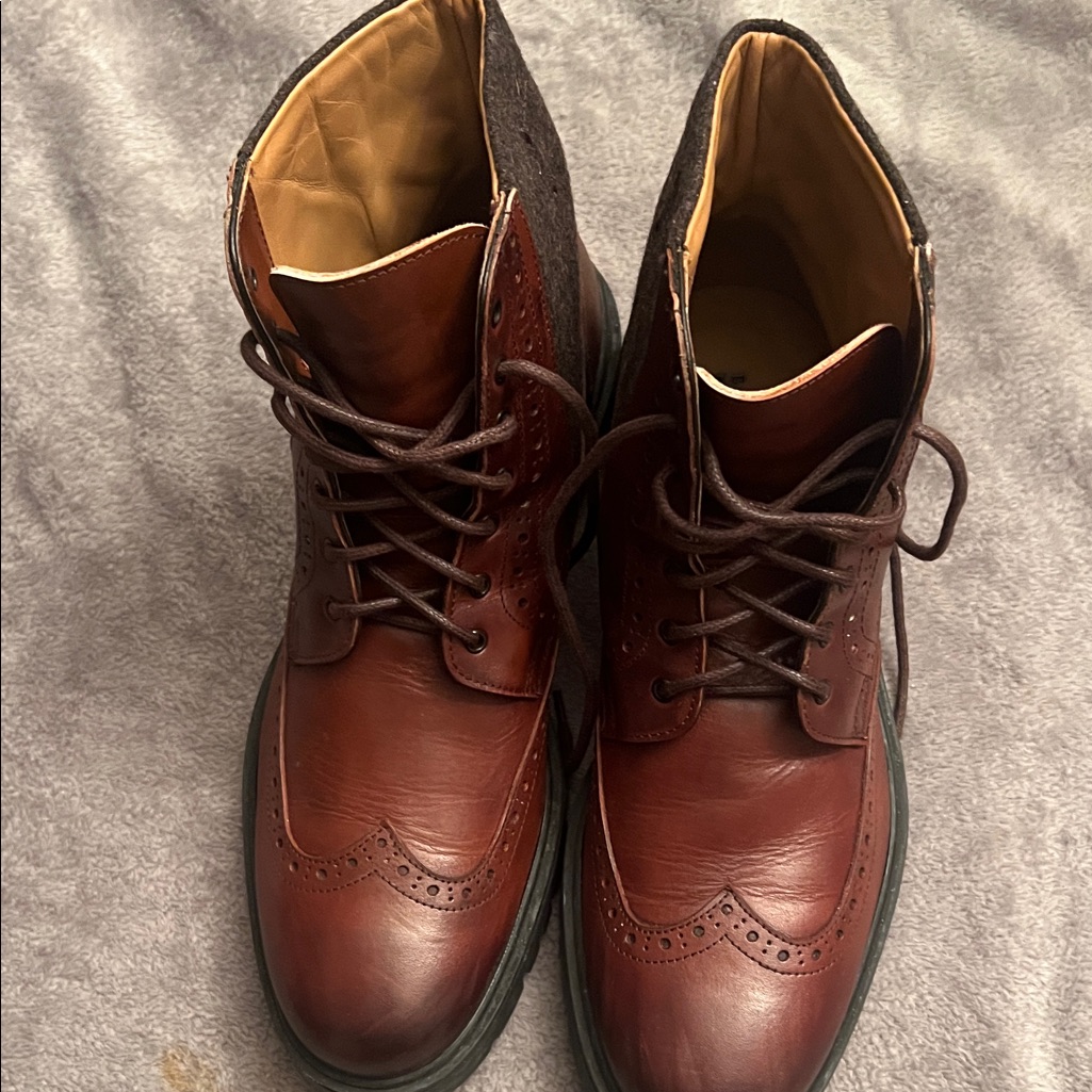 Barney’s New York Men's Brown Wingtip Leather Boots